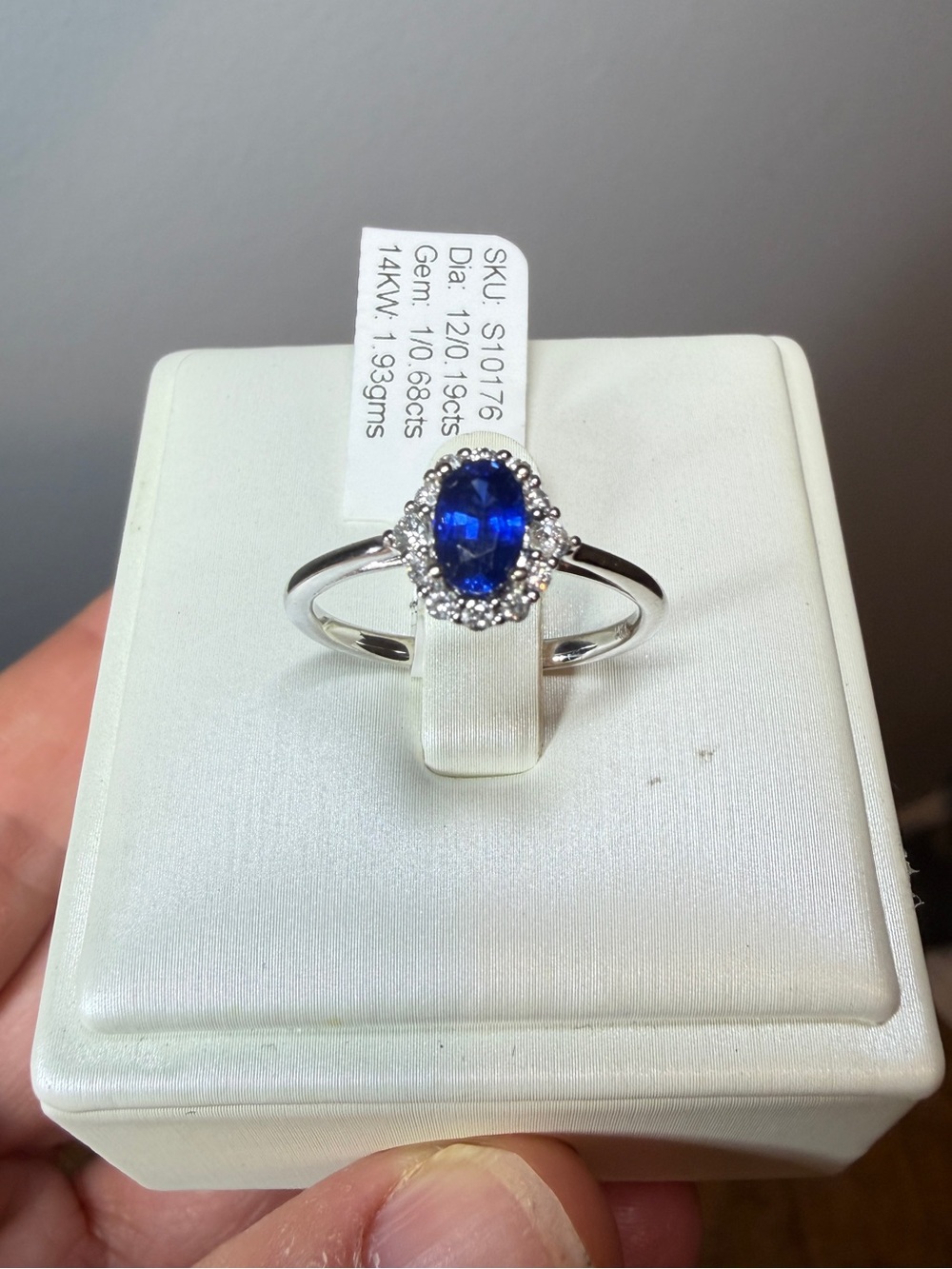 NWT 4x6mm, .68cts oval cut CEYLON SAPPHIRE and .19ctw diamond ring in 14kt WG!